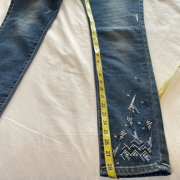 MASSEY’S Women’s  Size 4 Denim Embroidered Stretch Skinny Jeans Y2k Retro Bling - Picture 6 of 11